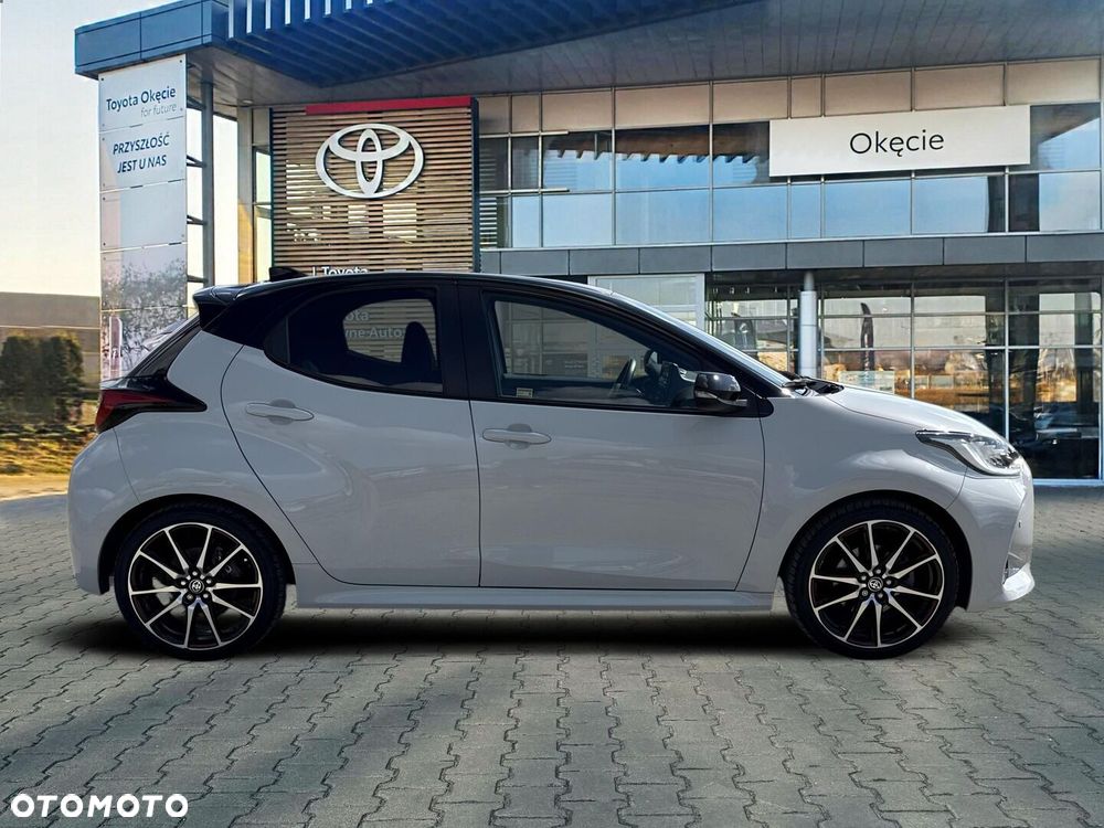 Toyota Yaris Hybrid 1.5 GR Sport - 6