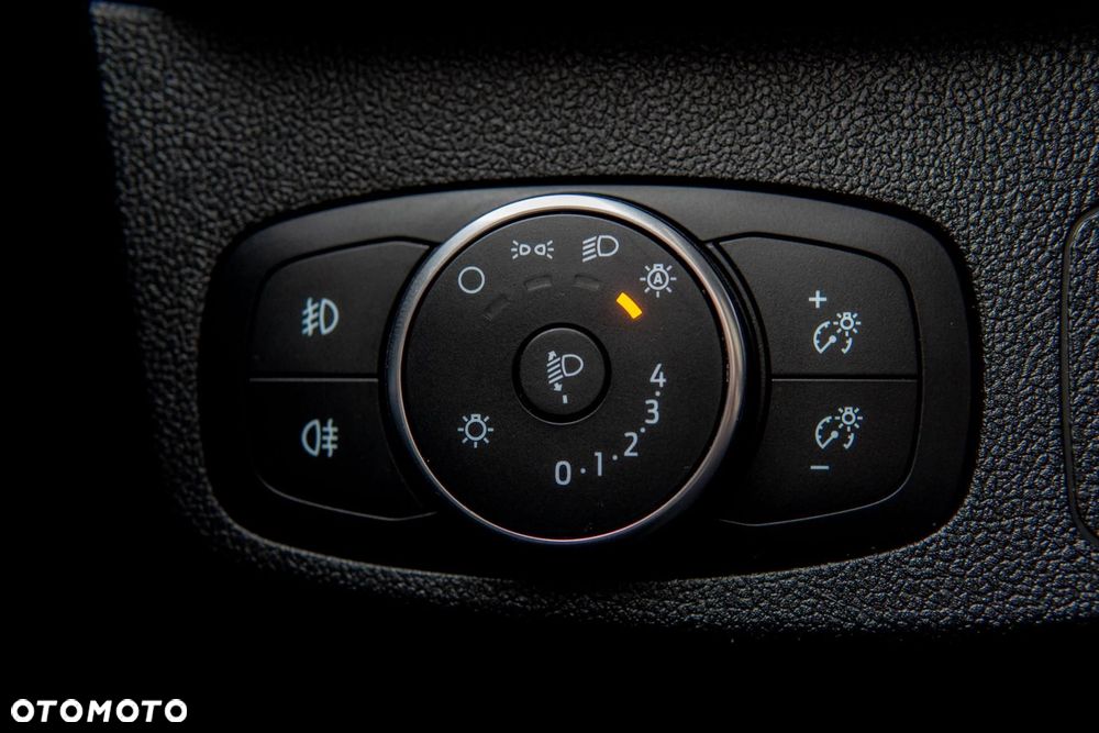 Ford Focus 1.5 EcoBlue Connected - 22