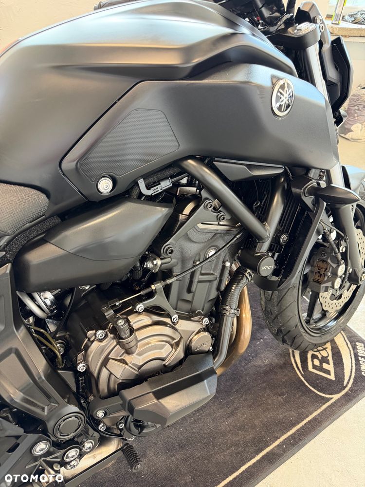 Yamaha MT - 12