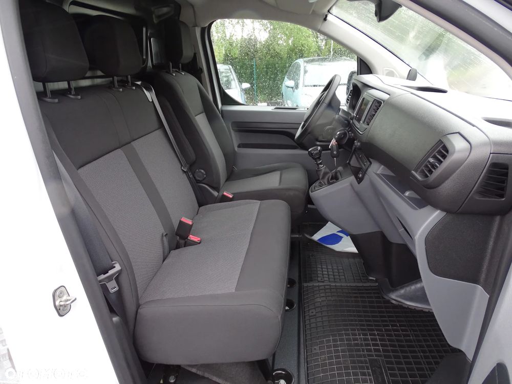 Opel VIVARO LONG - 21
