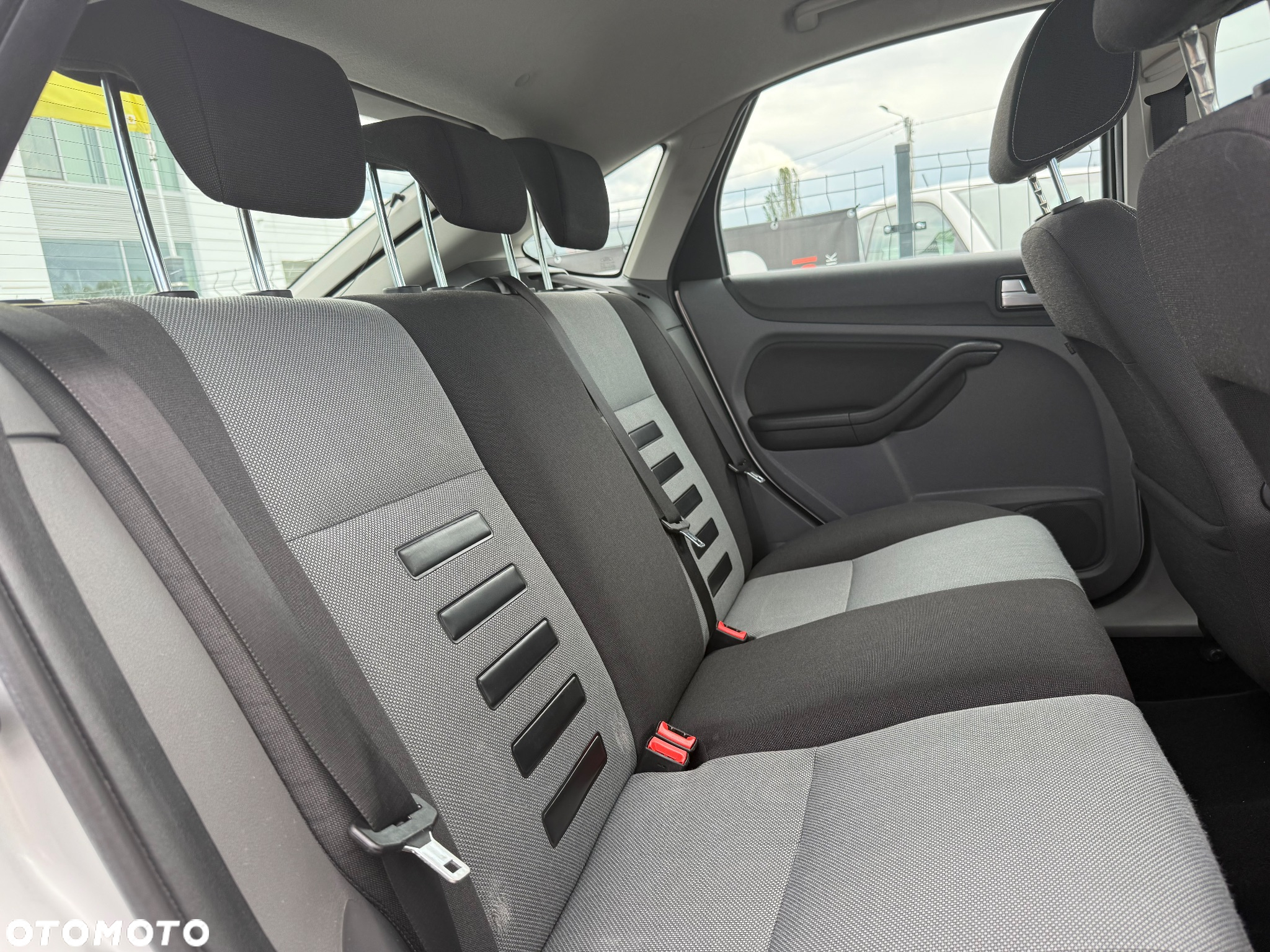 Ford Focus 1.8 Connection - 38