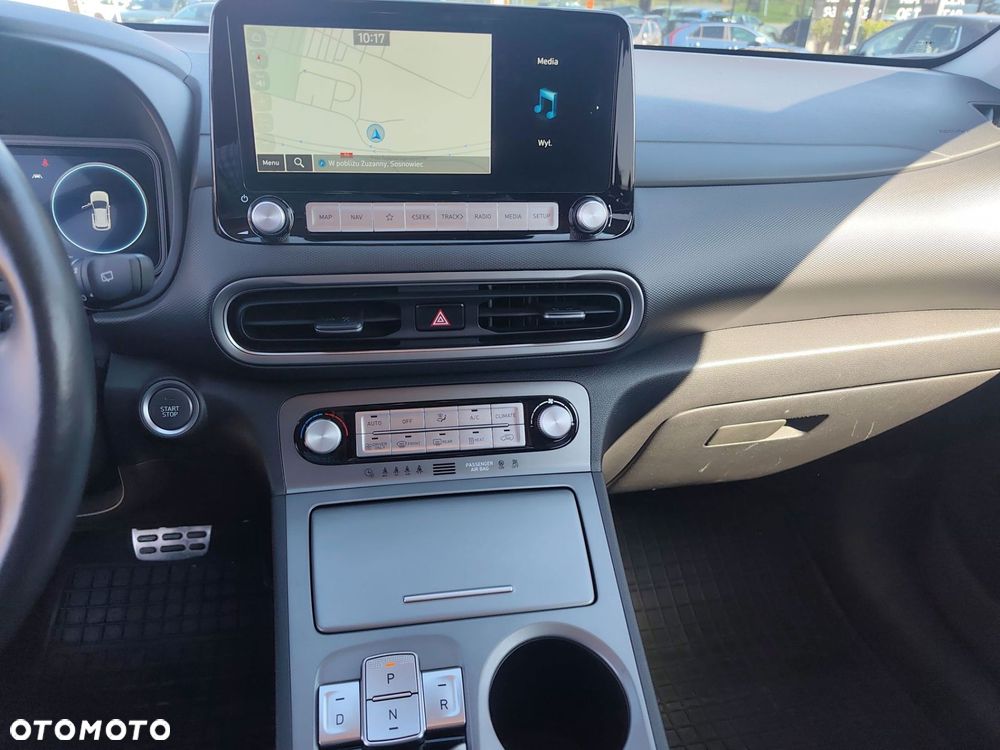 Hyundai Kona - 23