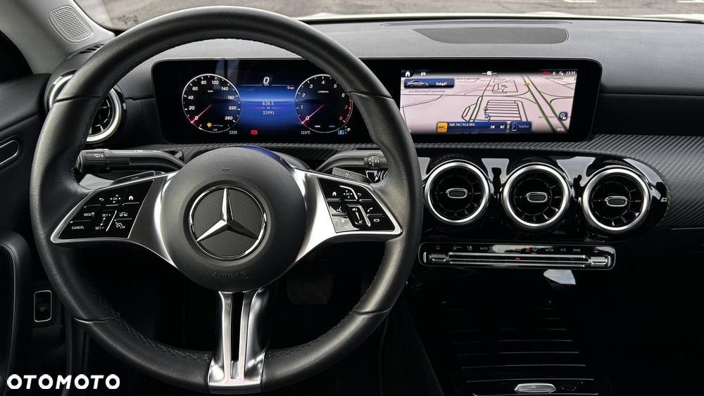 Mercedes-Benz CLA 200 7G-DCT - 14