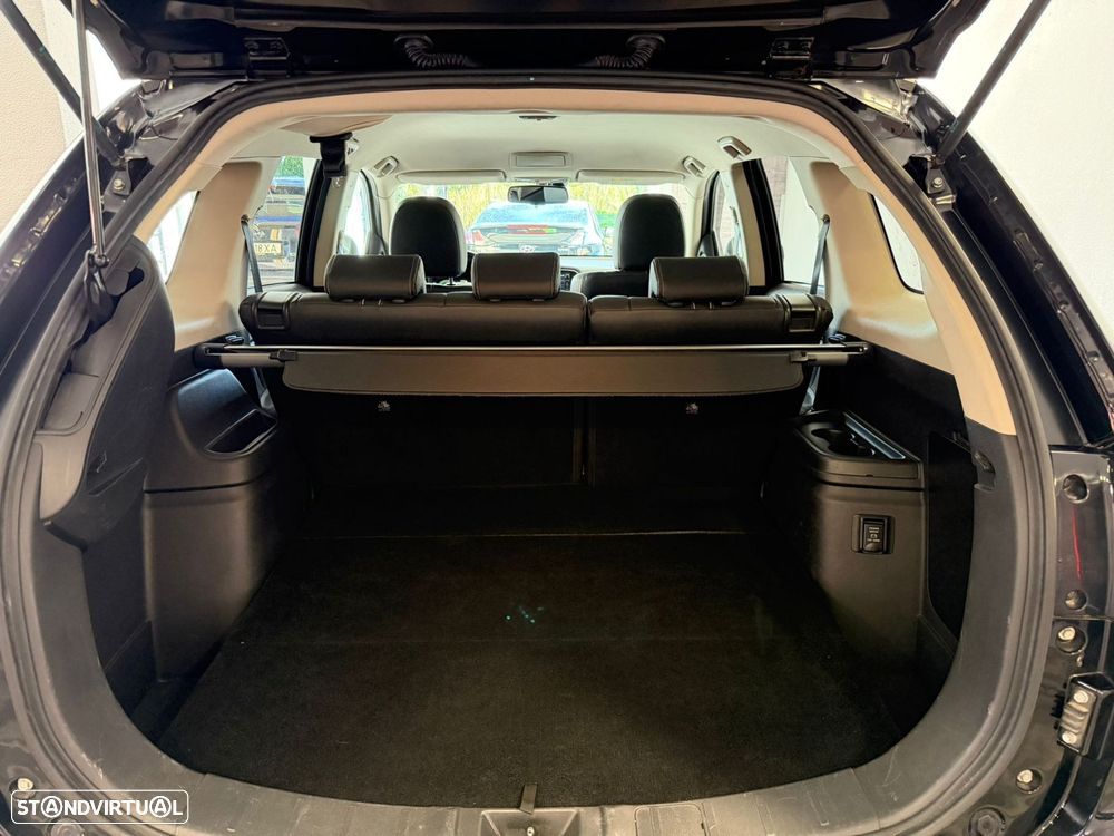 Mitsubishi Outlander 2.0 Instyle Navi - 25