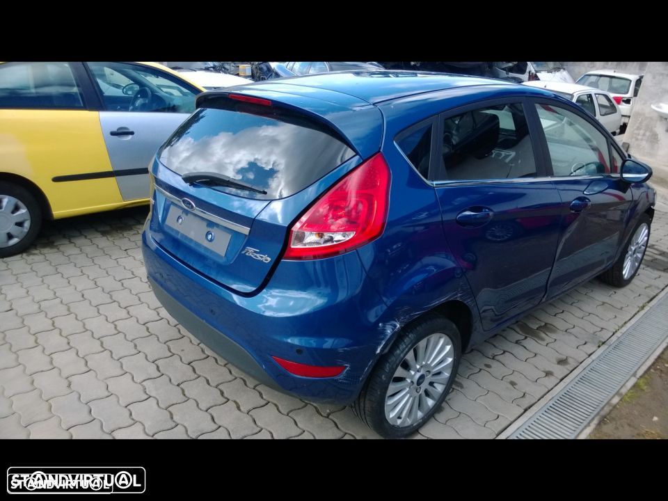 Traseira / Frente /Interior Ford Fiesta Titanium 2010 - 1