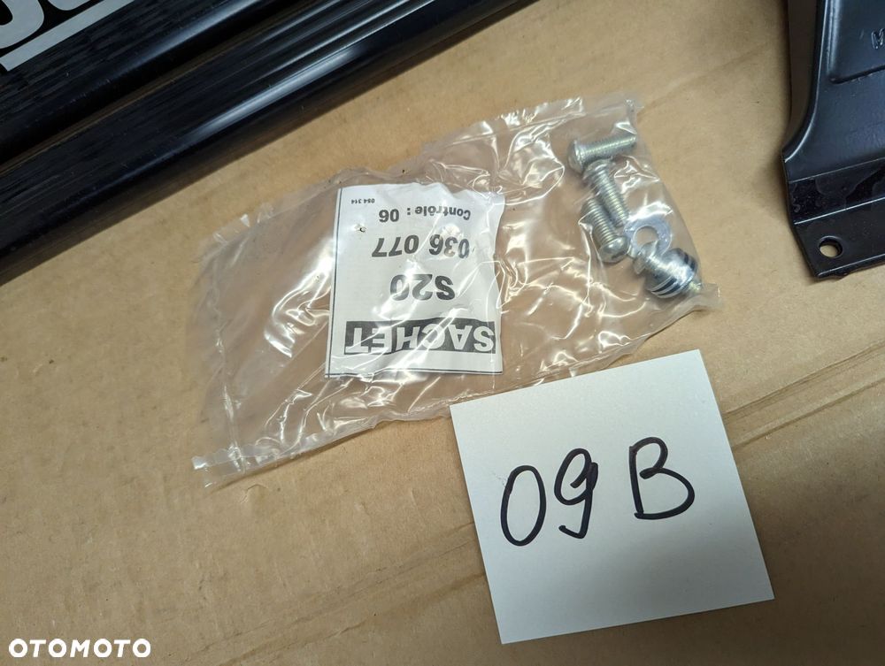 Bagażnik dachowy bazowy Carpoint 09B Peugeot 306 - 6