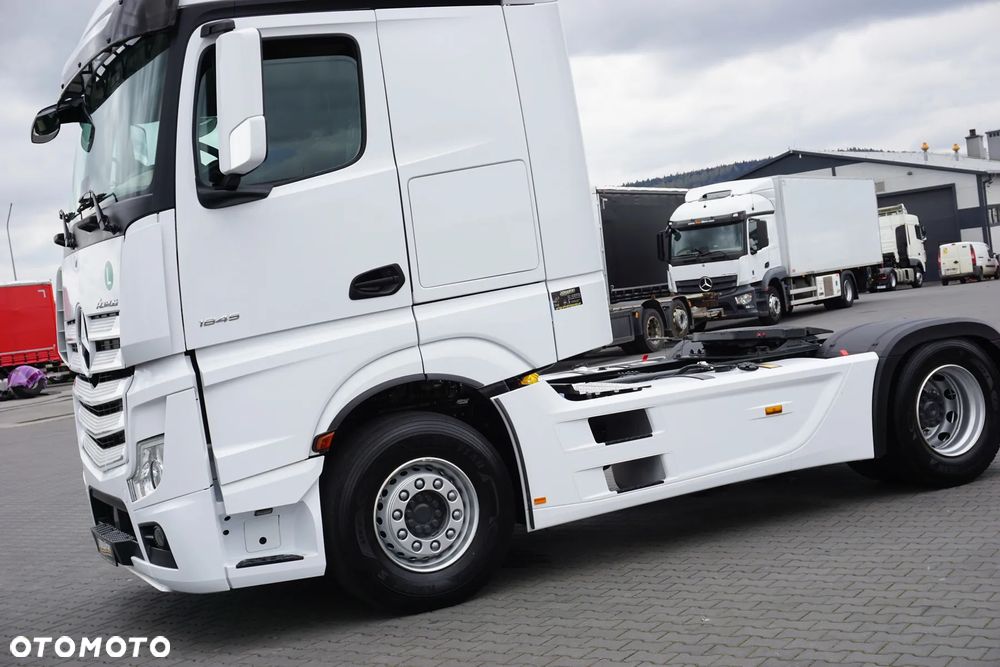 Mercedes-Benz ACTROS / 1845 / E 6 / MP 5 / ACC / RETARDER / BIG SPACE - 25