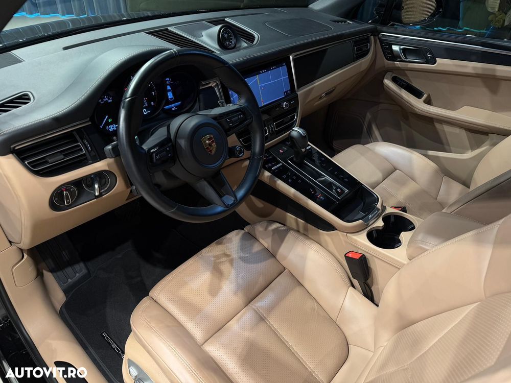 Porsche Macan T - 21