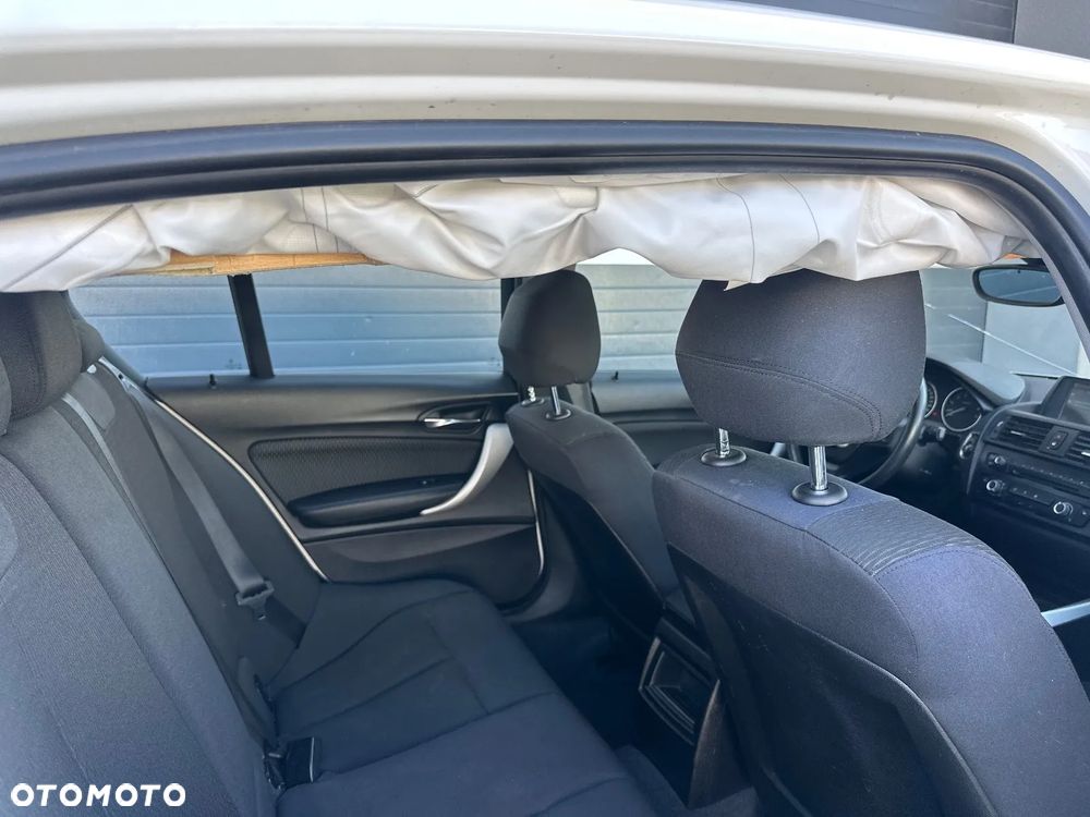 BMW Seria 1 116i - 15