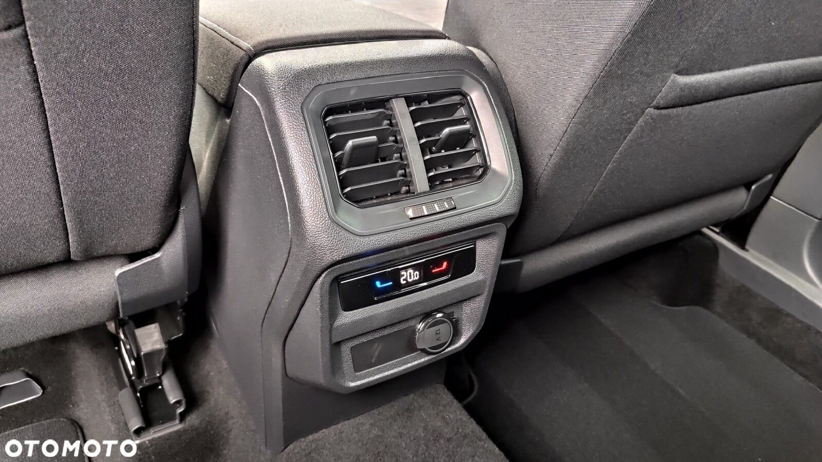 Volkswagen Tiguan - 35