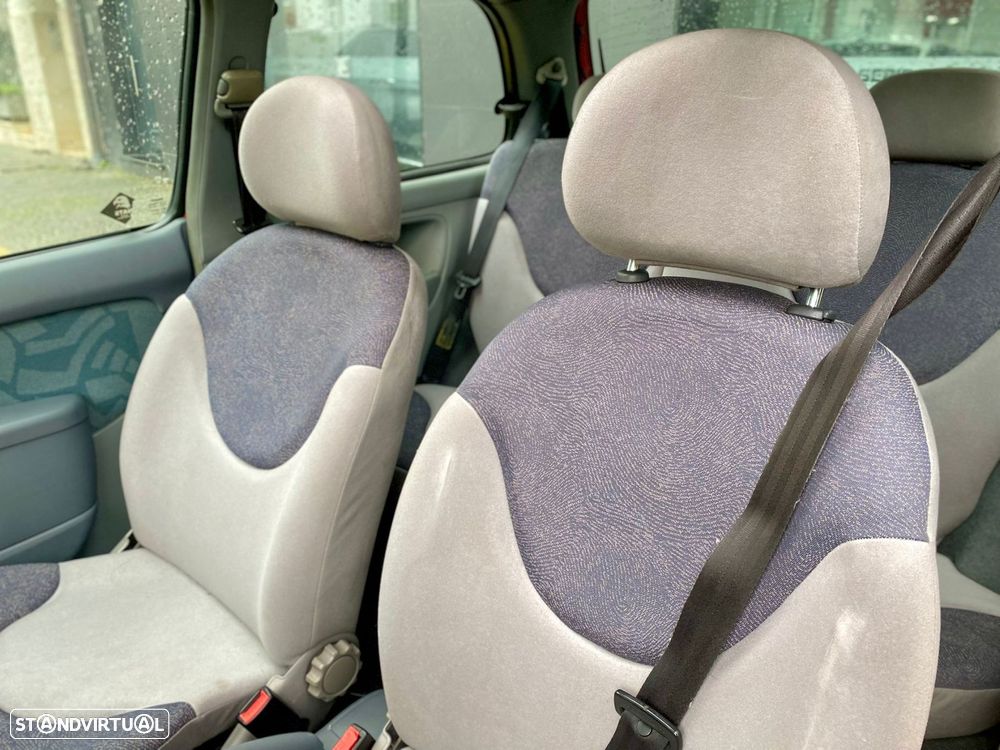 Nissan Micra 1.3 SRi - 12