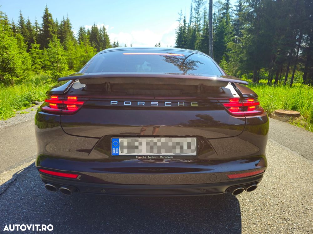 Porsche Panamera 4S - 8