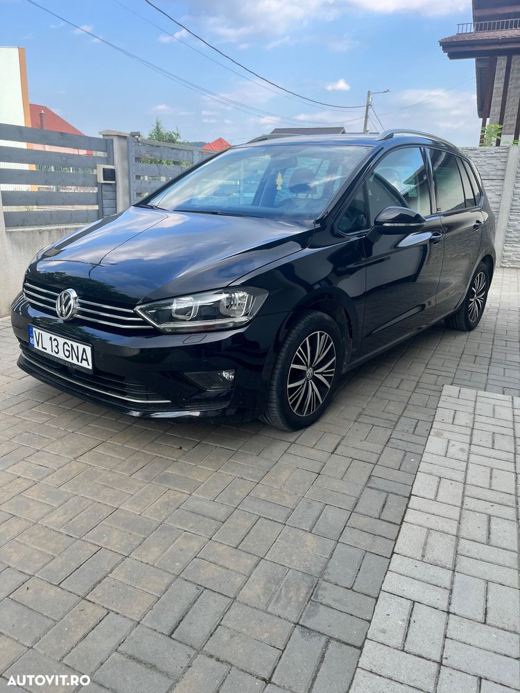 VOLKSWAGEN Golf Sportsvan