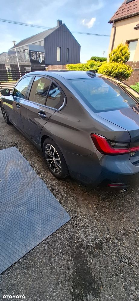 BMW Seria 3 318d - 2