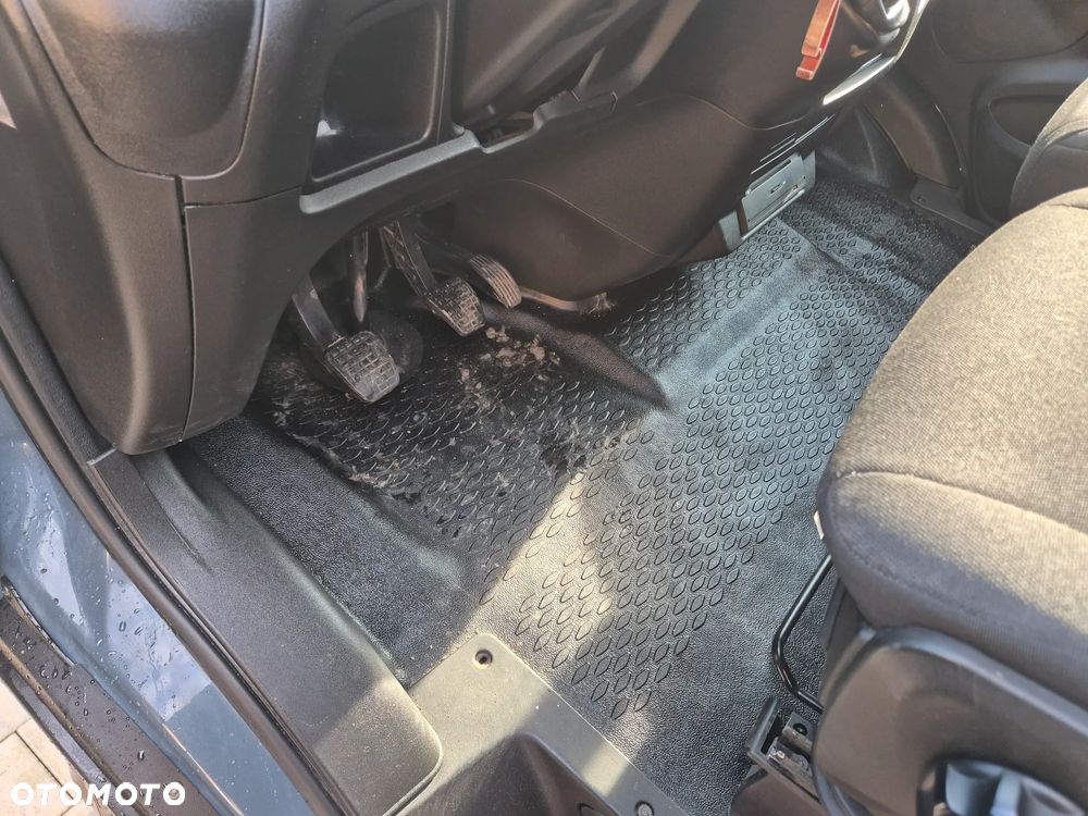 Iveco DAILY 35C17 170KM L3H2 KLIMA BLIZNIAK SUPER STAN NAVI - 24