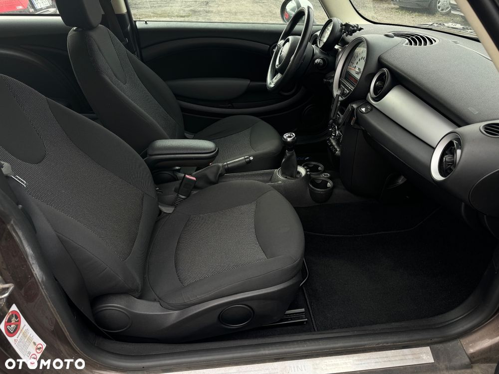 MINI ONE Brick Lane - 19