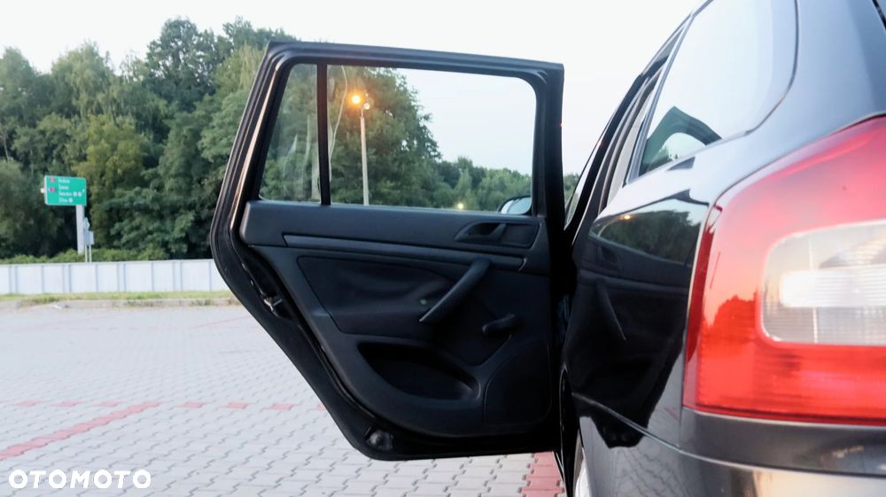 Skoda Octavia 1.6 Ambition - 13