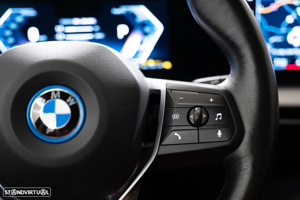 BMW X1 25 e xDrive Corporate Edition - 22