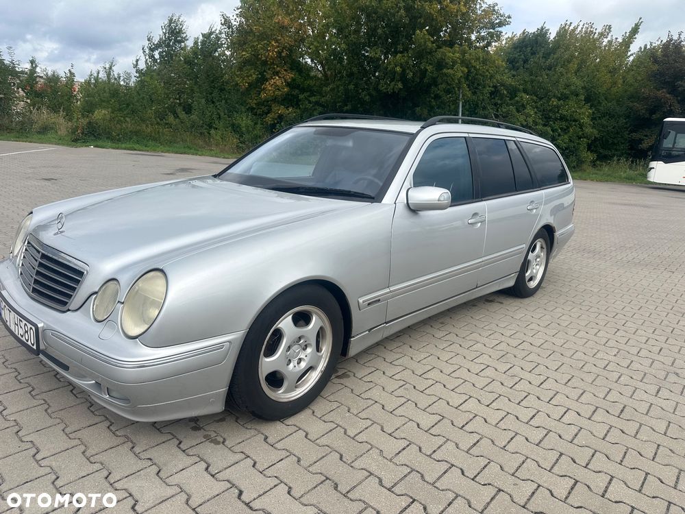 Mercedes-Benz Klasa E - 2