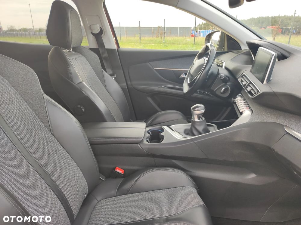 Peugeot 3008 2.0 BlueHDi Allure S&S - 10