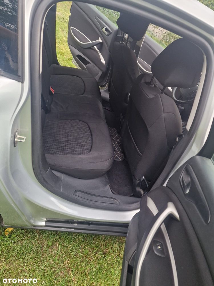 Citroën C5 2.0 HDi Confort - 12