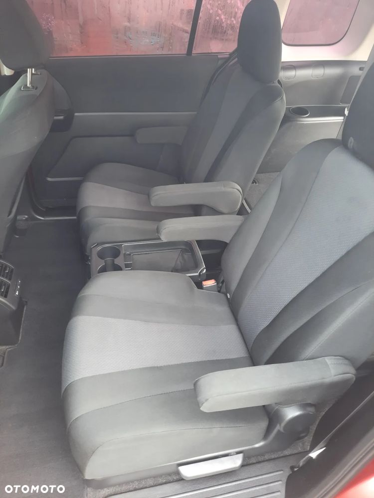 Mazda 5 - 13
