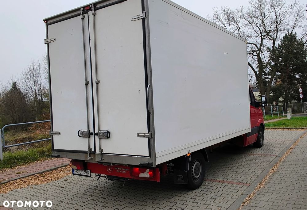 Mercedes-Benz Sprinter - 2