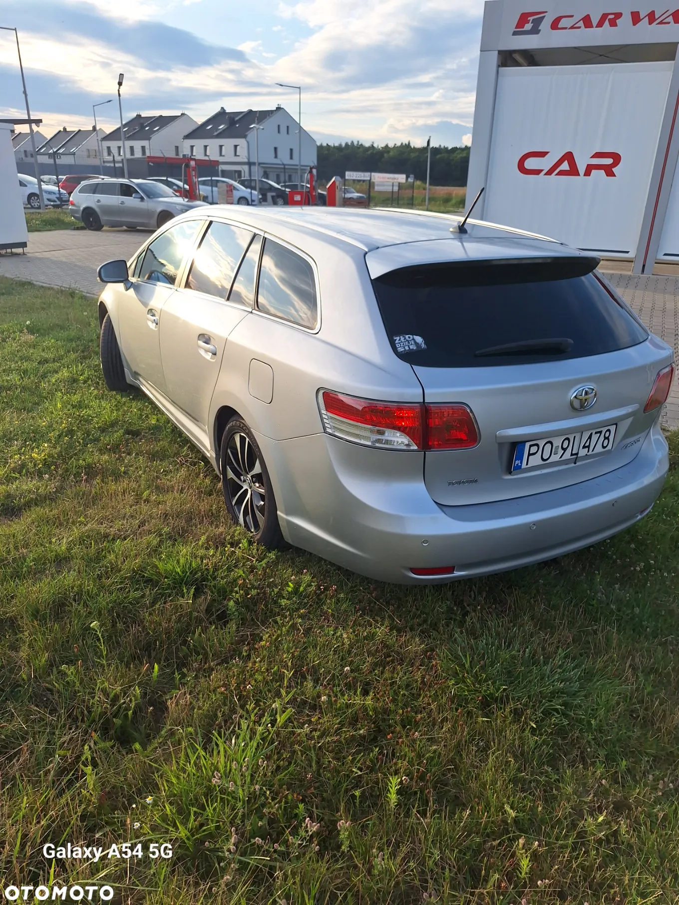Toyota Avensis Combi 1.8 Sol - 2