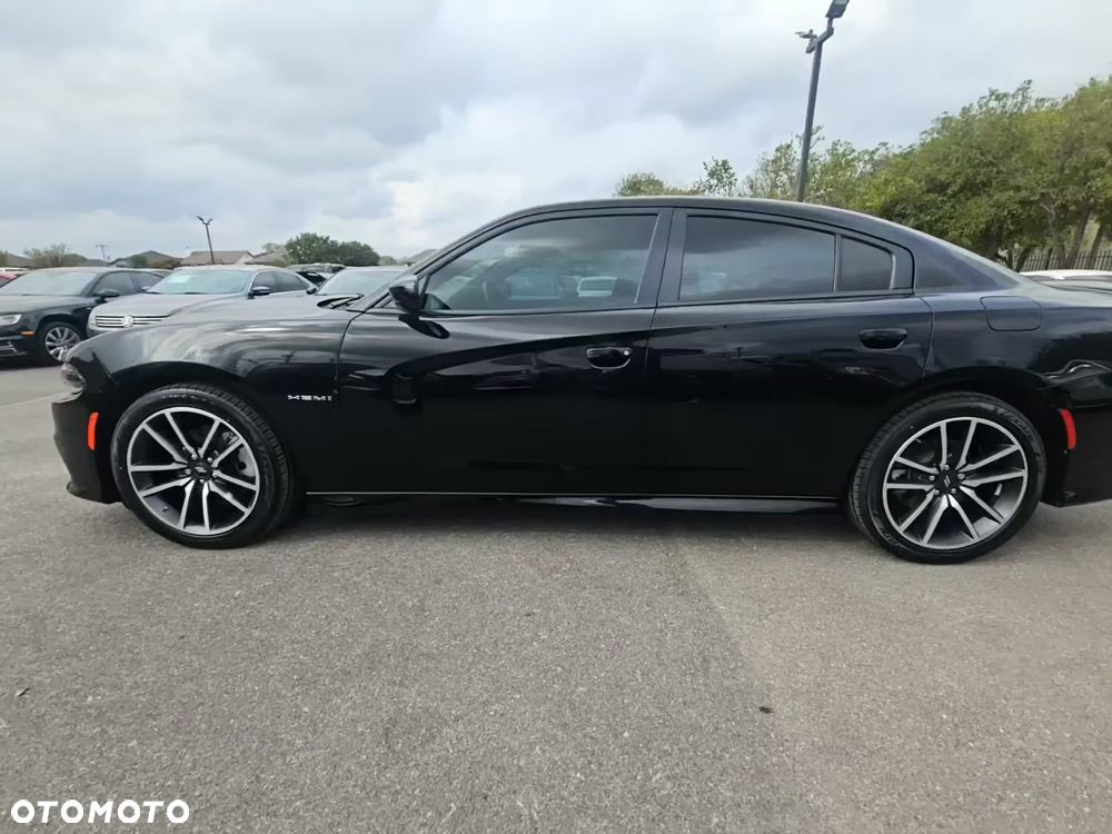 Dodge Charger 5.7 R/T - 2