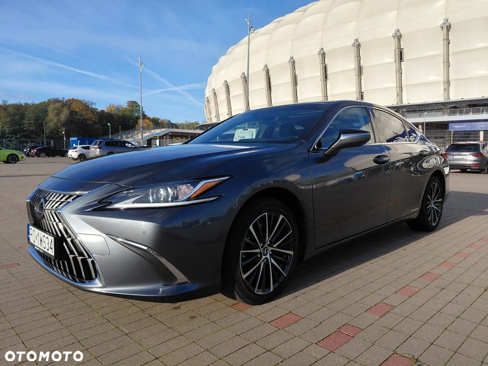 Lexus ES 300h Business Edition - 1