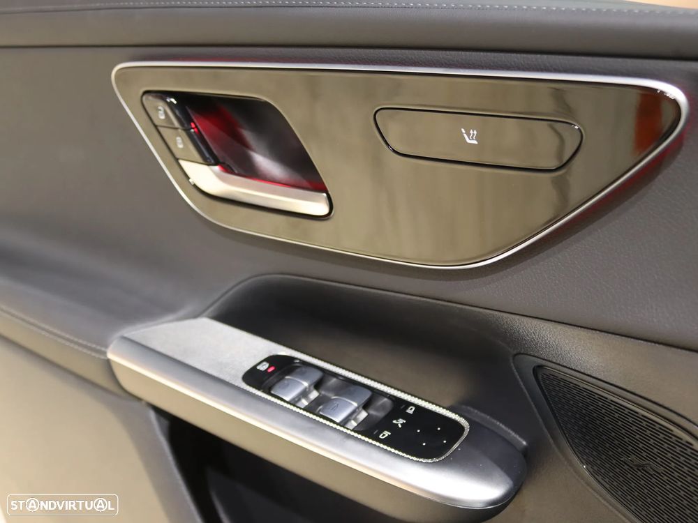 Mercedes-Benz GLC 300 de Coupe 4Matic - 24