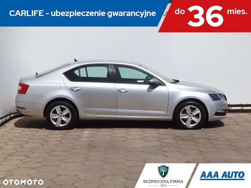 Skoda Octavia - 8