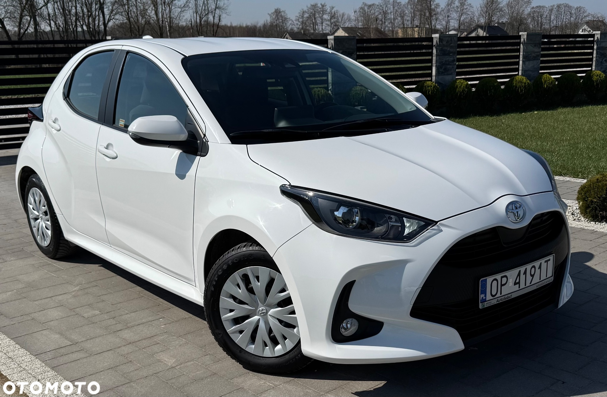 Toyota Yaris 1.5 Comfort - 2