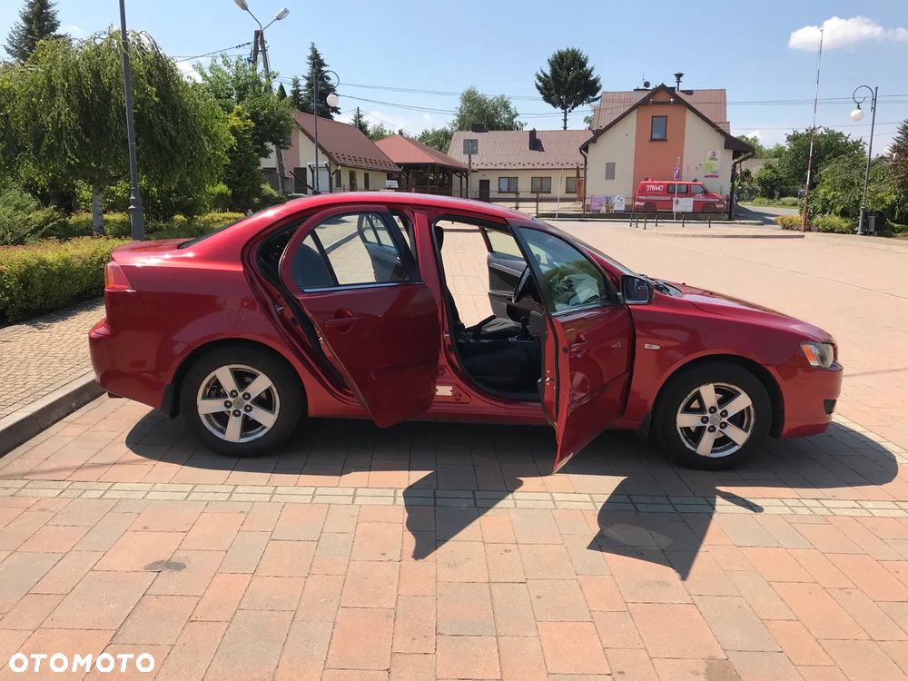 Mitsubishi Lancer 1.8 Invite - 4