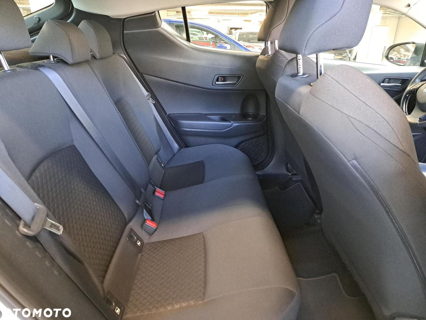 Toyota C-HR 1.8 Hybrid GPF Comfort - 11