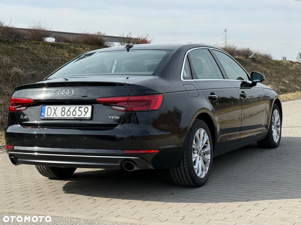 Audi A4 Limousine - 6