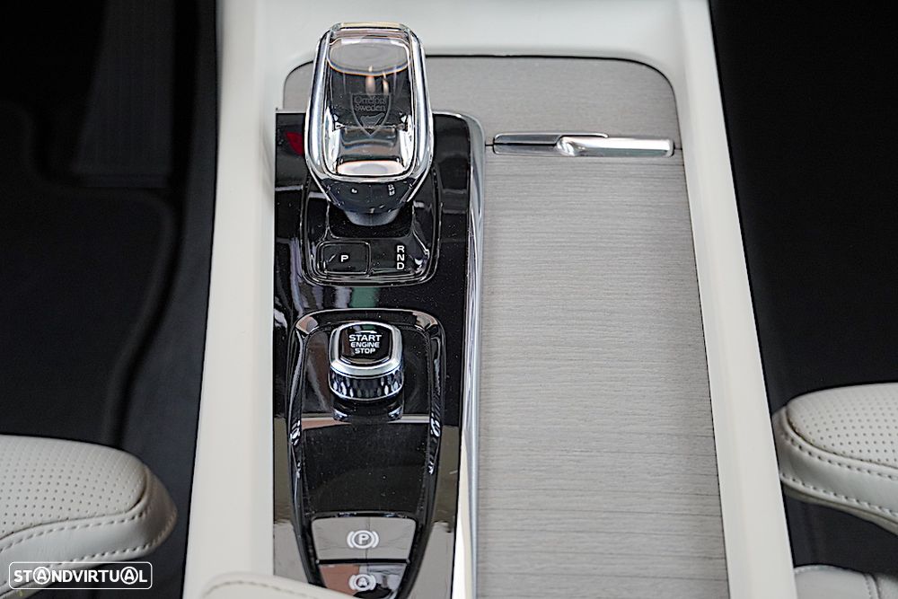 Volvo XC 60 2.0 T8 PHEV Ultimate Bright AWD - 33