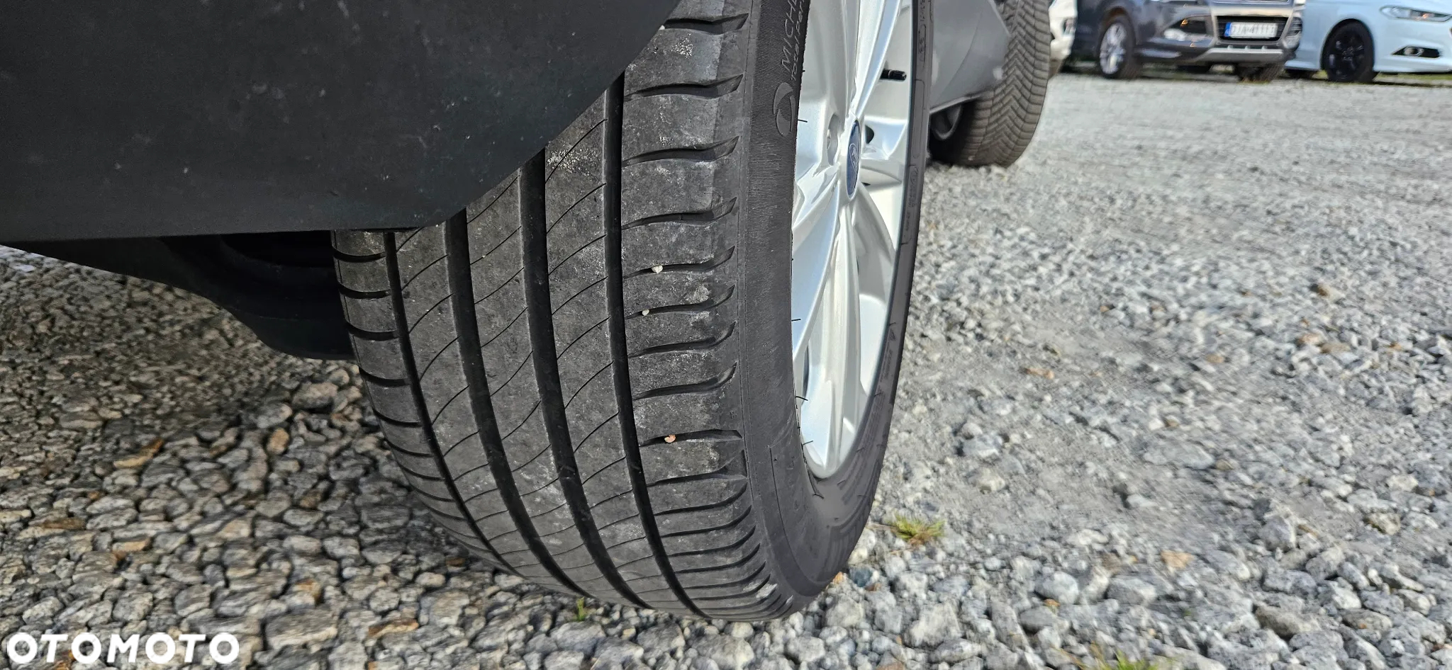 Ford Kuga 2.0 TDCi 2x4 Titanium - 34
