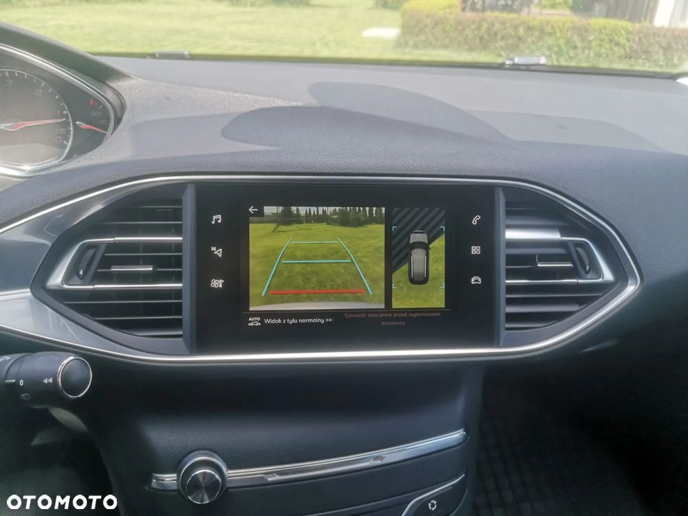 Peugeot 308 SW 1.6 BlueHDi Allure S&S EAT6 - 10