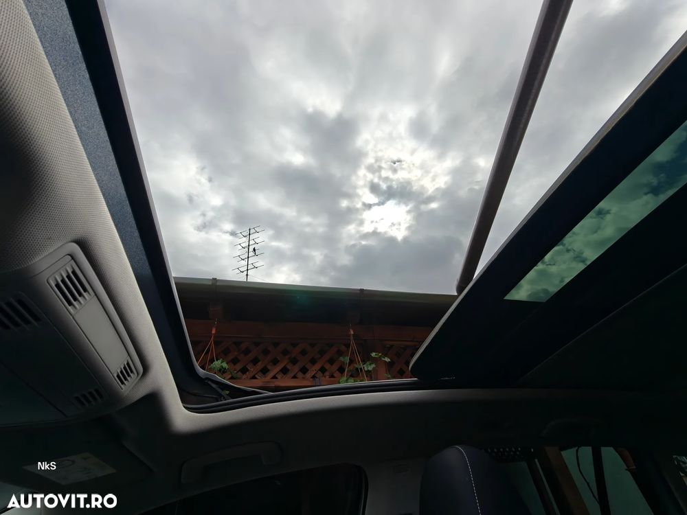 Volkswagen Golf Sportsvan 1.6 TDI DPF DSG BMT Highline - 22