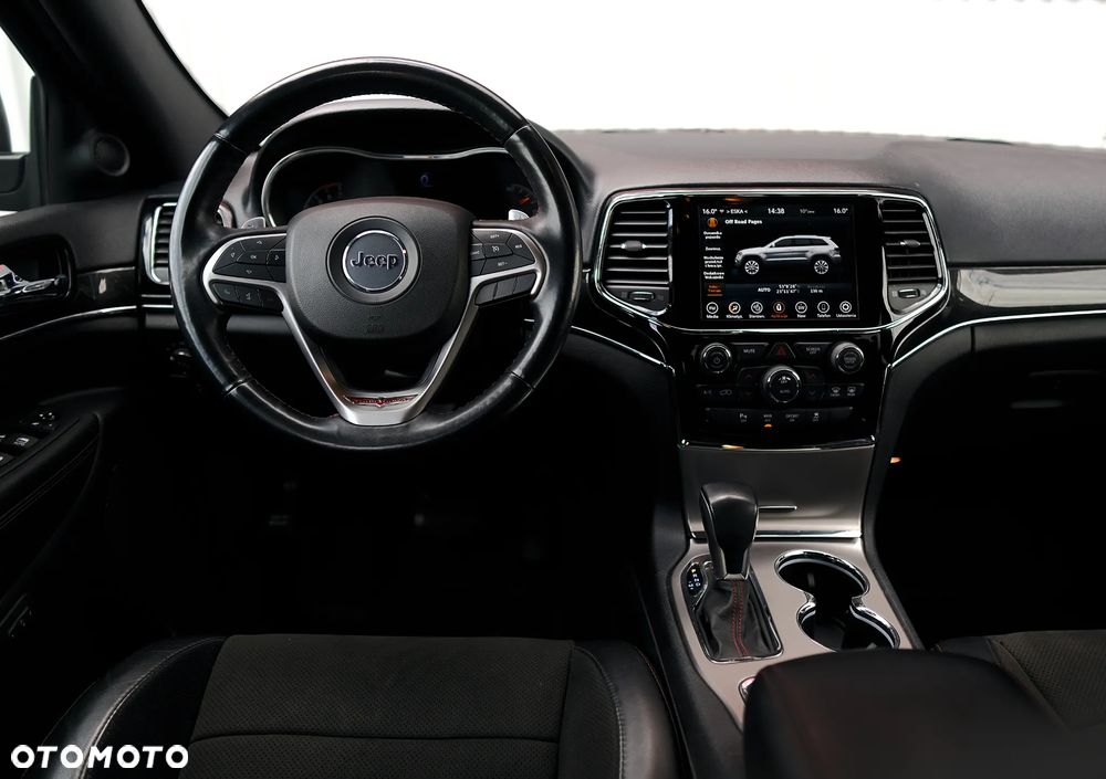 Jeep Grand Cherokee - 18