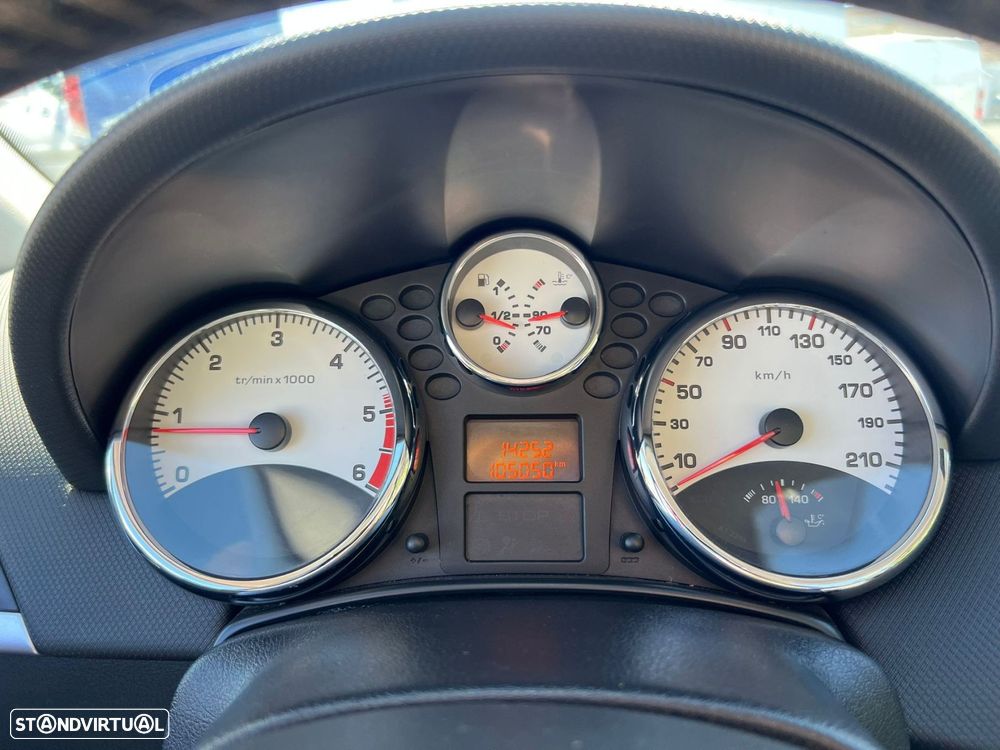 Peugeot 207 CC 1.6 HDi FAP Sport - 36