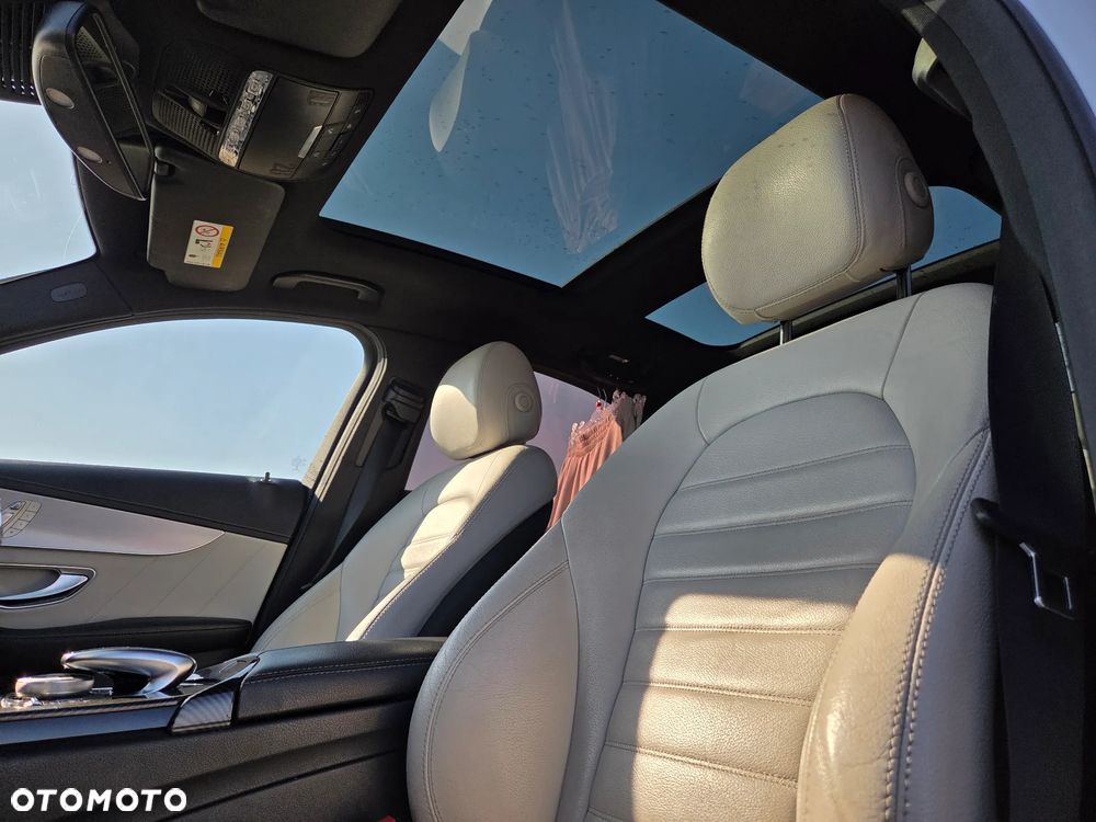 Mercedes-Benz Klasa C 400 4Matic 7G-TRONIC AMG Line - 14