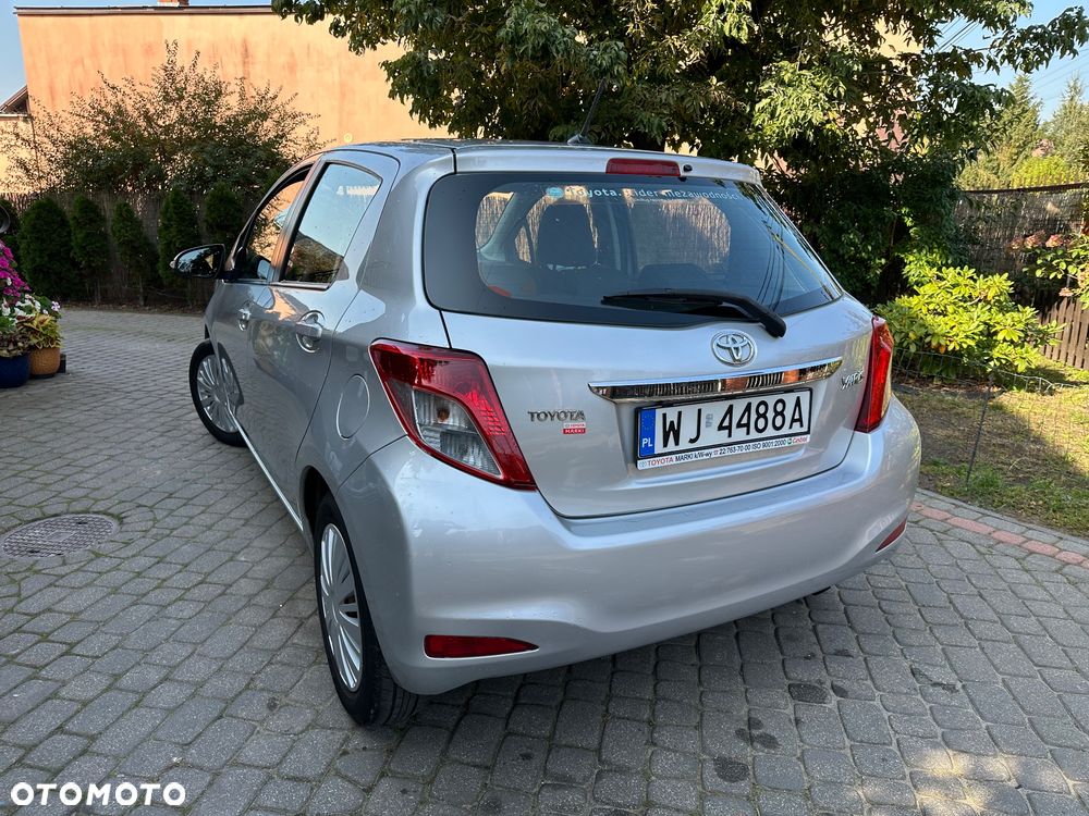 Toyota Yaris - 8