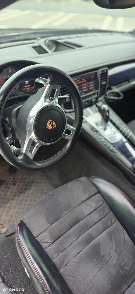 Porsche Panamera - 8