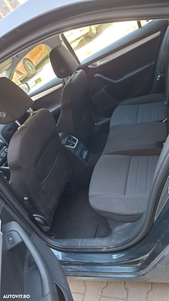 Skoda Octavia 1.2 TSI ELEGANCE - 8