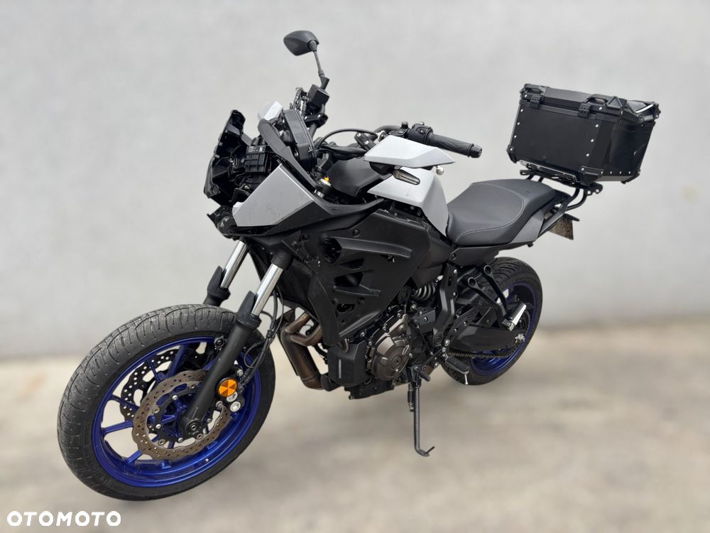 Yamaha MT - 6