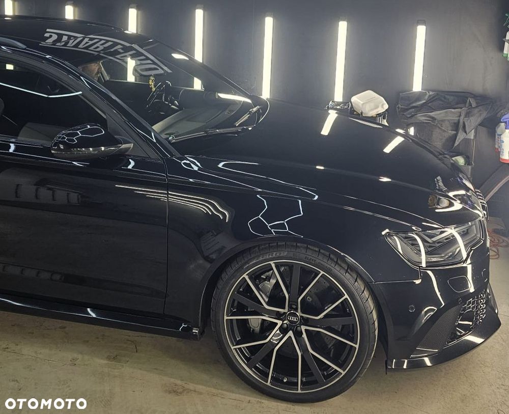Audi RS6 Avant - 8
