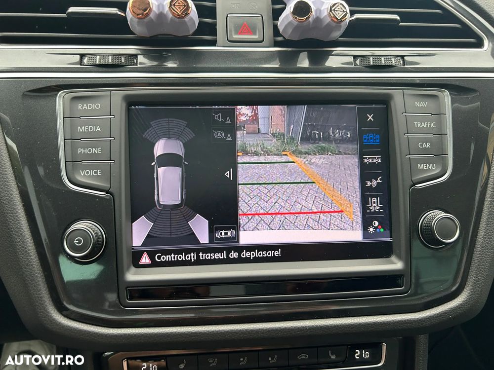 Volkswagen Tiguan - 8