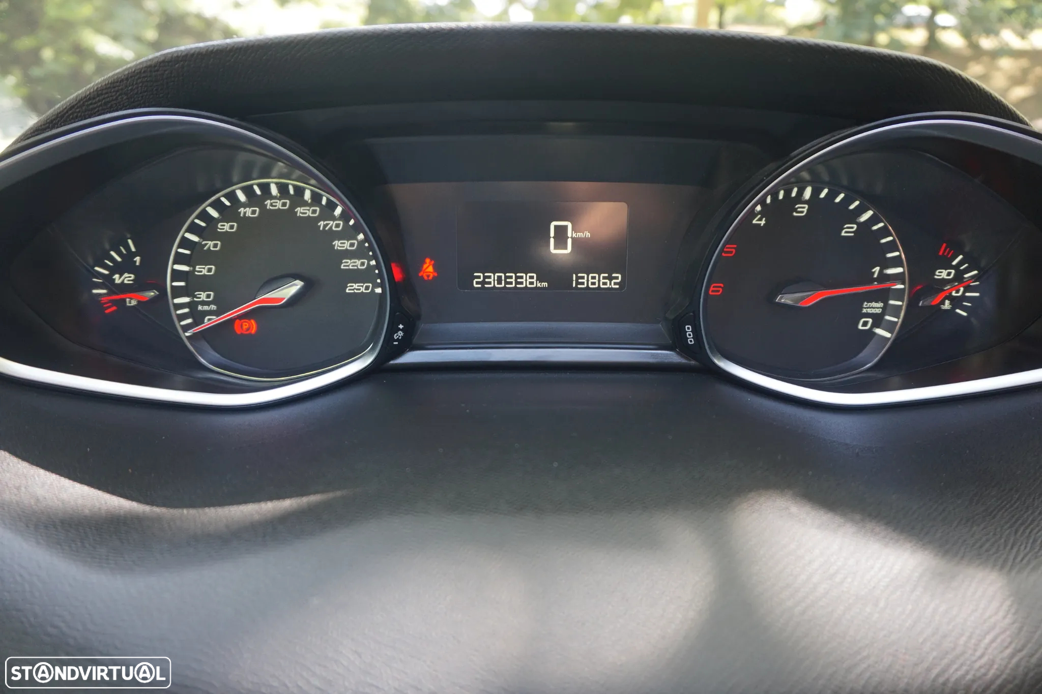 Peugeot 308 1.6 BlueHDi Allure - 26